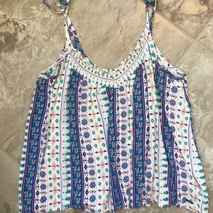 Geometric Pattern Tank